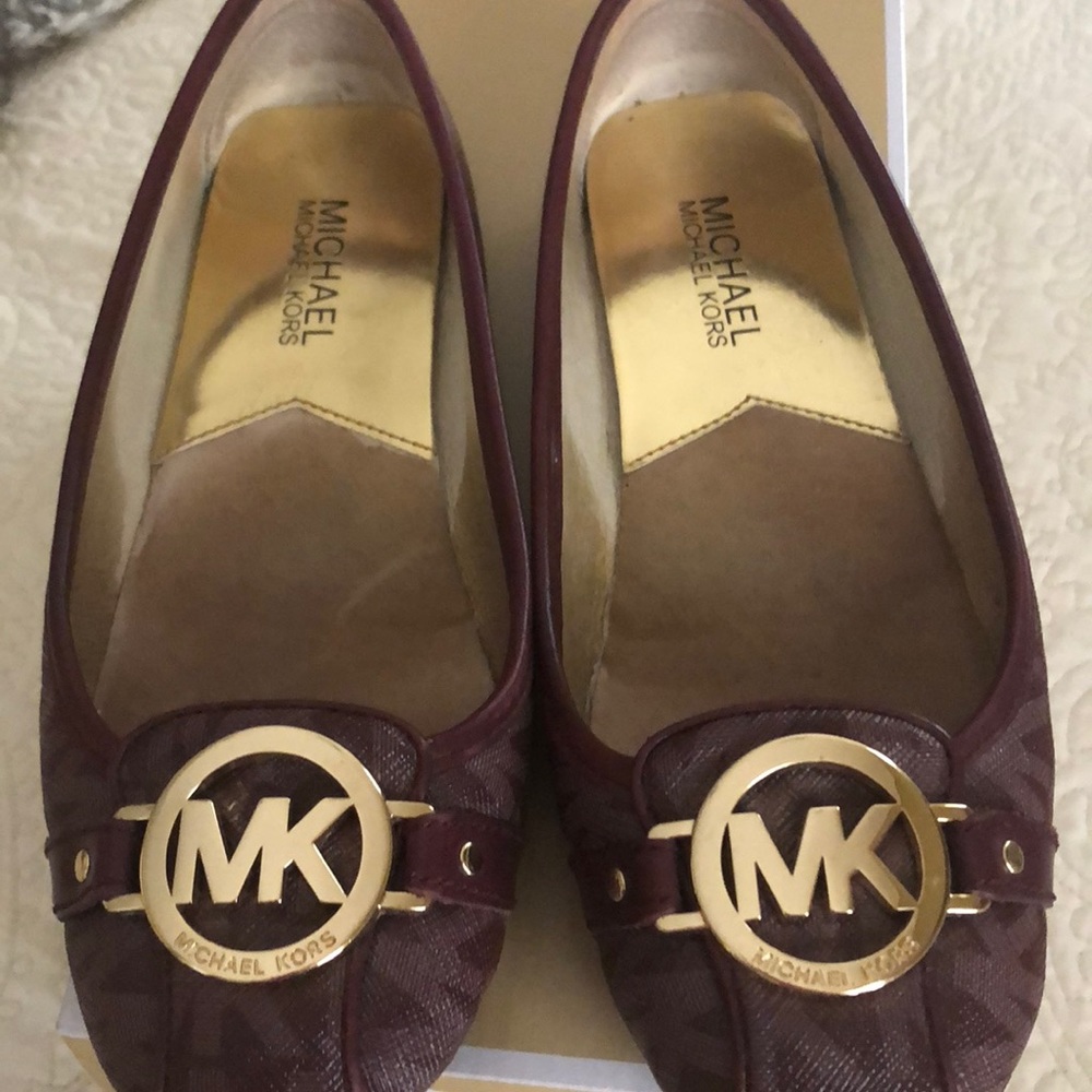 Michael Kors merlot shoes size 6